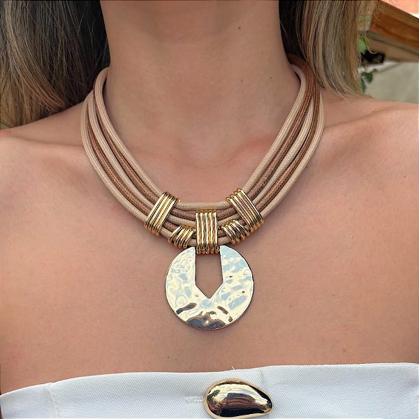 Maxi Colar Nude e Marrom Medalha
