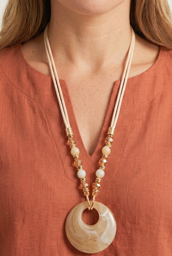 Colar Longo Cristais Resina Nude