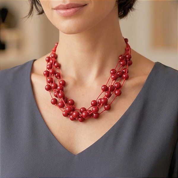 Colar Marsala Esferas em Resina