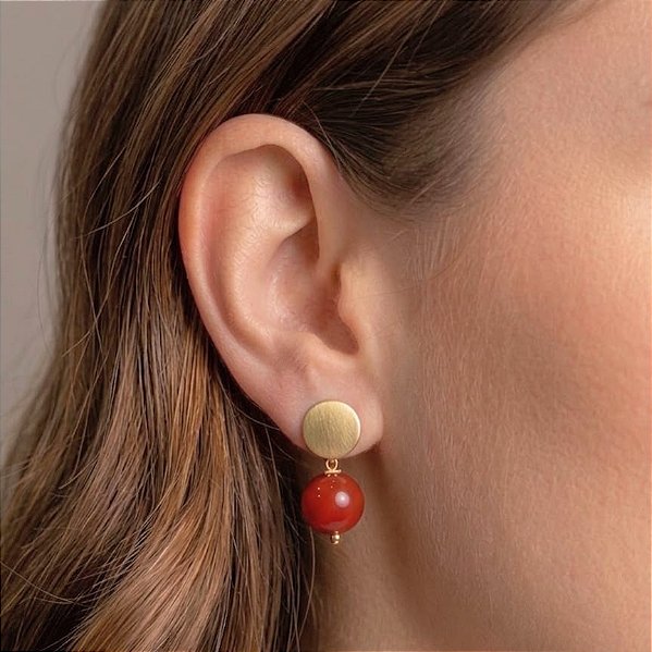 Brinco Esfera Resina Marsala