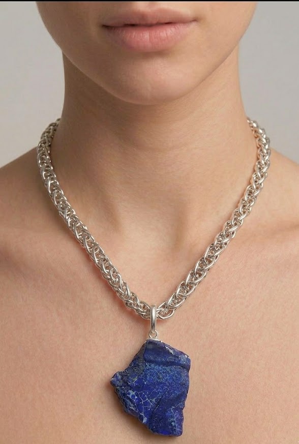 Colar Prateado Howlita Azul Escura