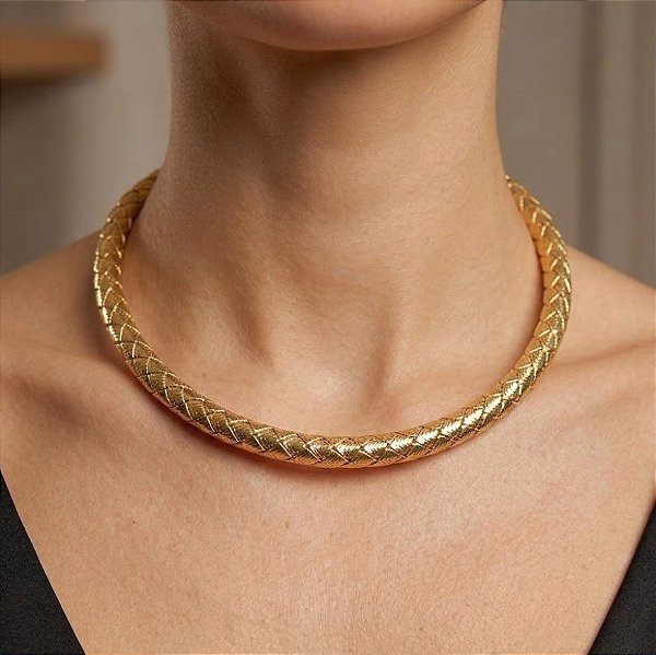 Colar Couro Sintético Dourado