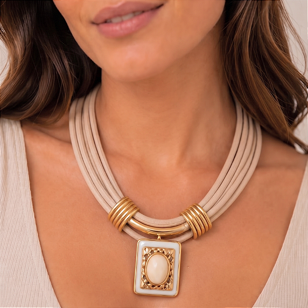 Maxi Colar Nude com Resina