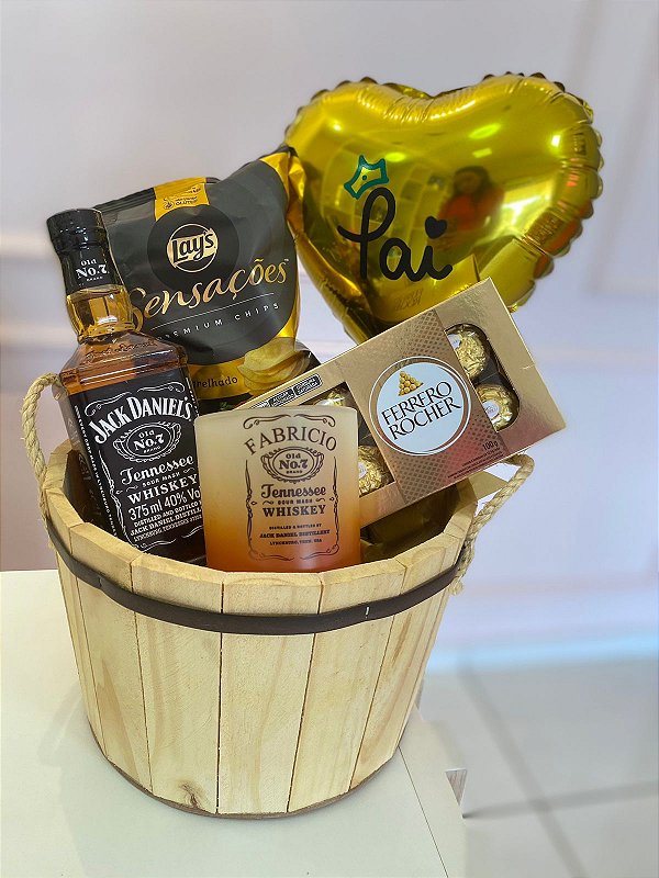 Cesta de Gamela com Whisky - Código 0283