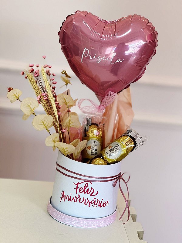 Cesta com flores desidratadas e Ferrero Rocher  - Código 0323