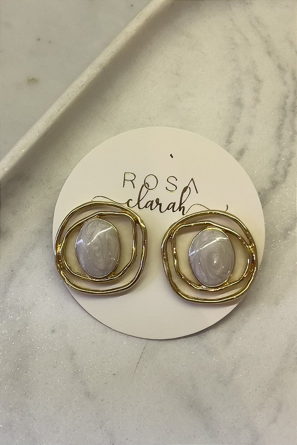 Brinco Dourado Centro Oval Aros Orgânicos