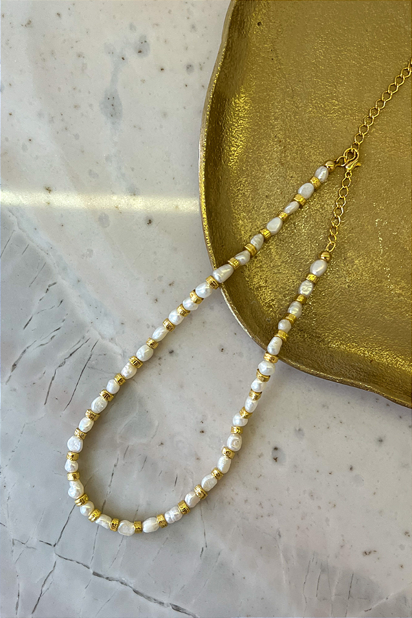 Colar Dourado Pérola com canutilhos