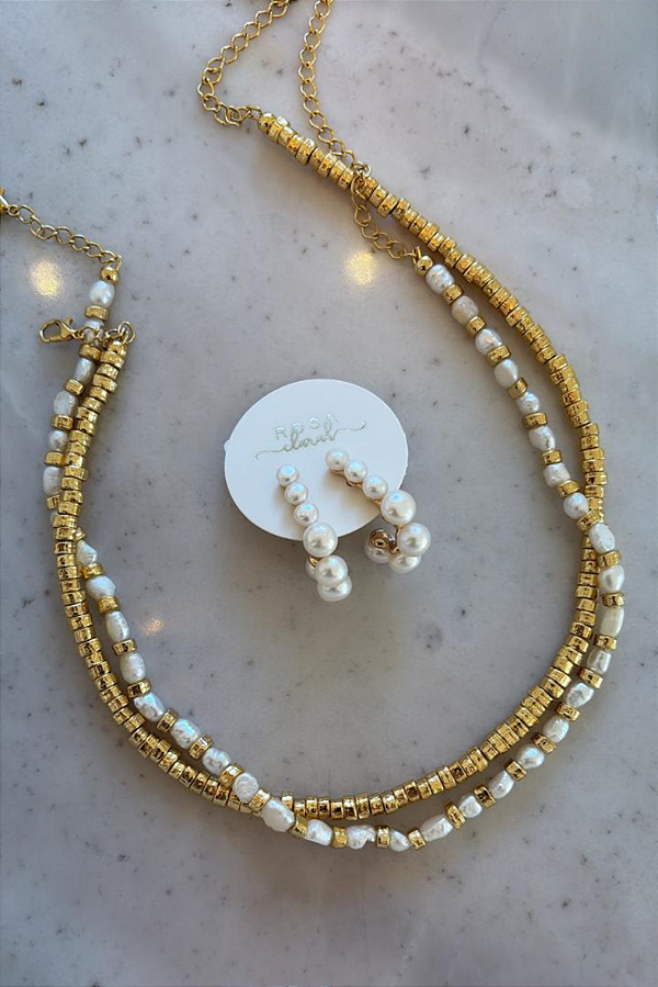 Composição Dourado e Pérola