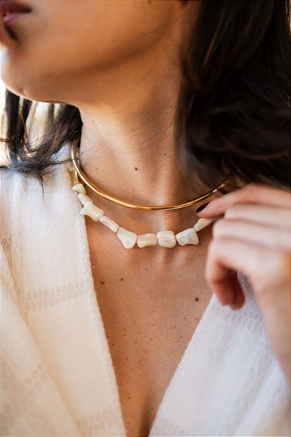 Composição Dourado com  Madrepérolas