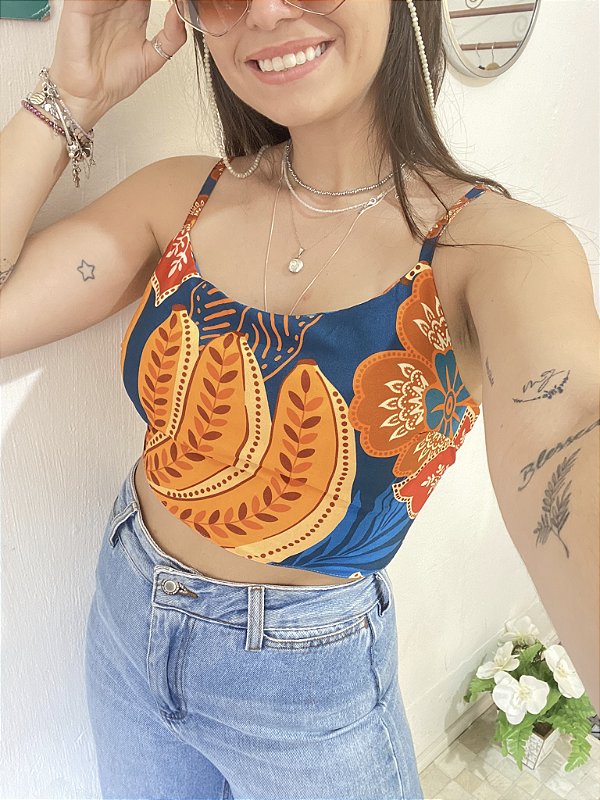CROPPED BLUE GARDEN