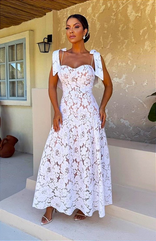 Vestido Branco Midi com Decote Coração Charming
