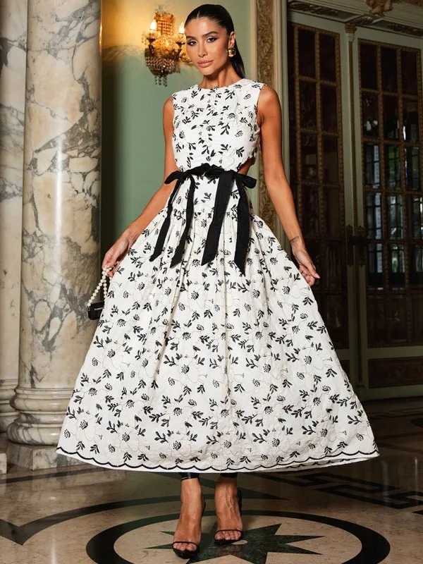 Vestido Midi de Linho Bordado Com Padrões Herbais Delicados Essência Champagne