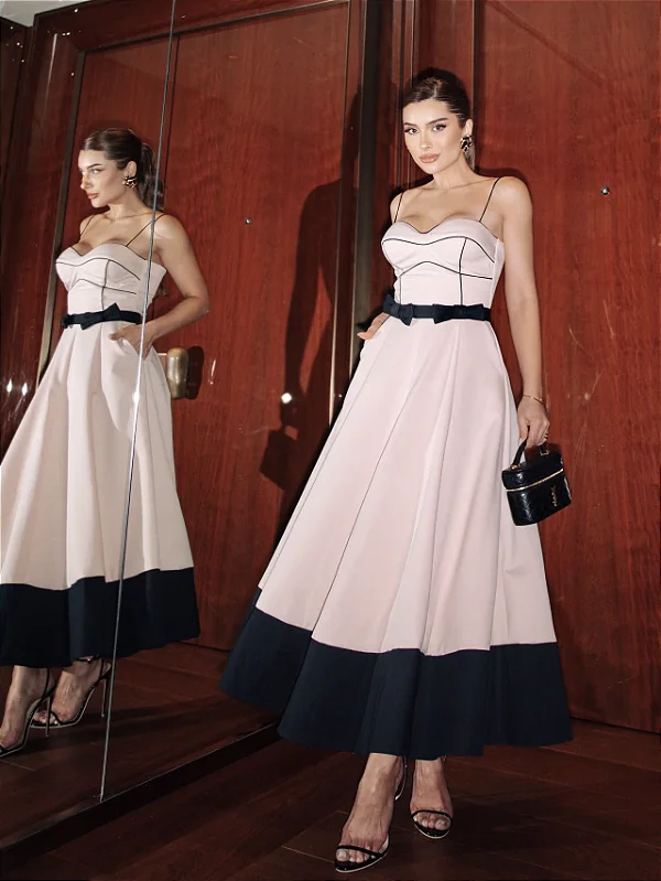 Vestido Midi em Crepe Nude Pérola