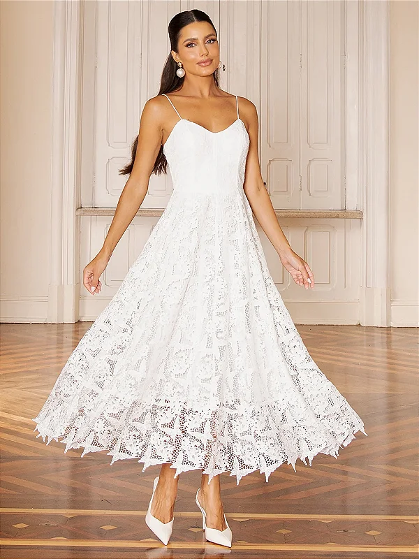 Vestido Midi em Renda Off White com Decote Coração Nanda