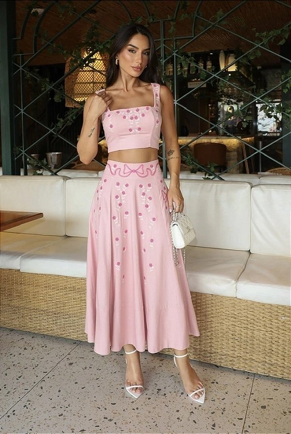 Conjunto Midi Rosa em Viscolinho Bordado Florença