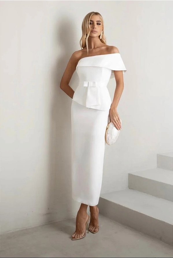 Vestido Mídi em Crepe Alfaiataria Off-White Assimétrico de Um Ombro Só com Peplum