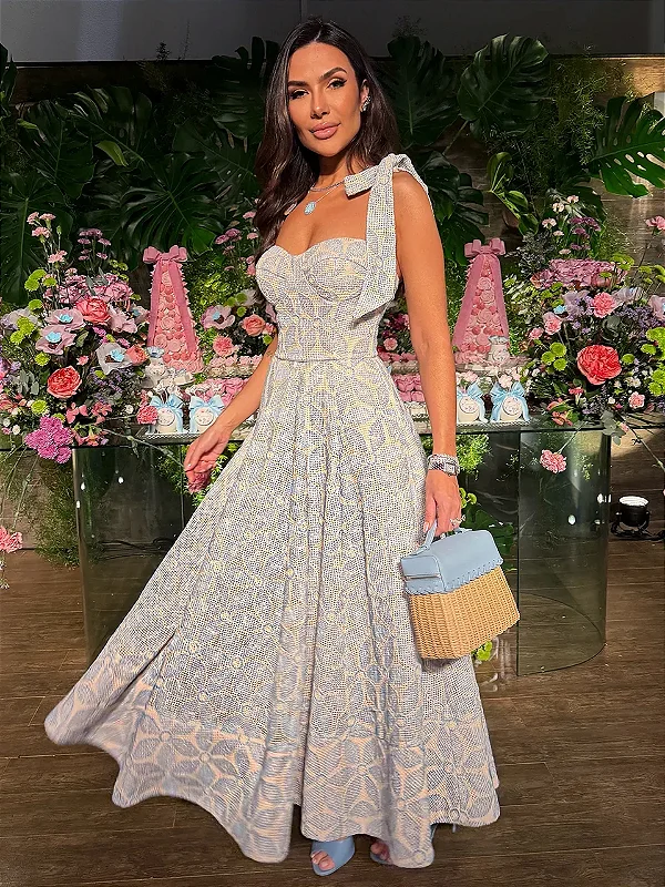 Vestido Midi em Telado Bordado com Saia Godê | Isabelle