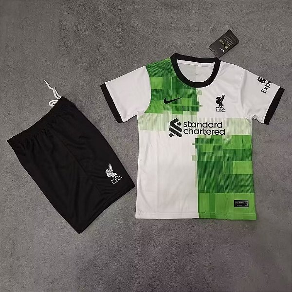 Novo Kit Infantil Liverpool 2 Branco E Preto Camisa e Short 2023 / 20 - 021  Sport | Maior Variedade de Camisas de Futebol | 12% Off no Pix e Frete  Grátis