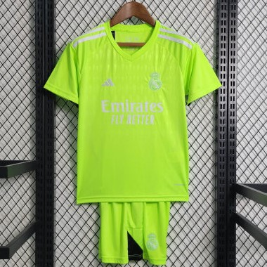 Kit Infantil Real Madrid Goleiro Verde Fluorescente Camisa e Short  2023 / 2024