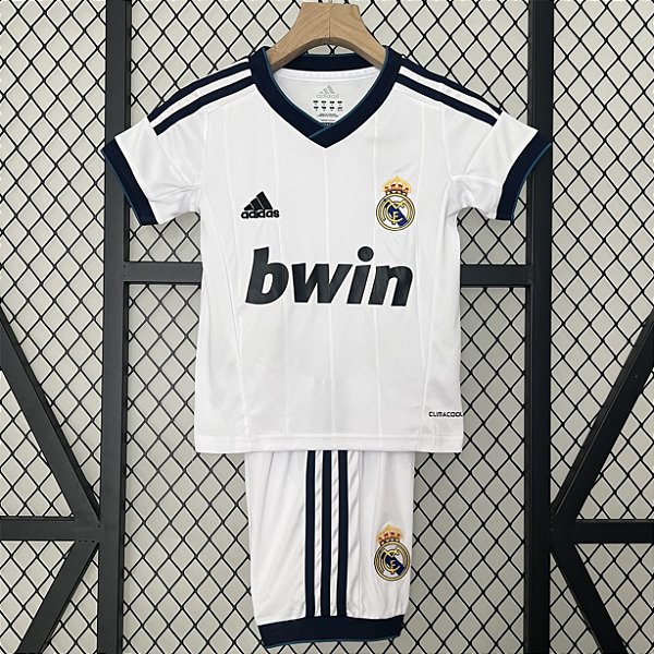 Kit Infantil Real Madrid 1 Retrô Camisa e Short 2012 / 2013