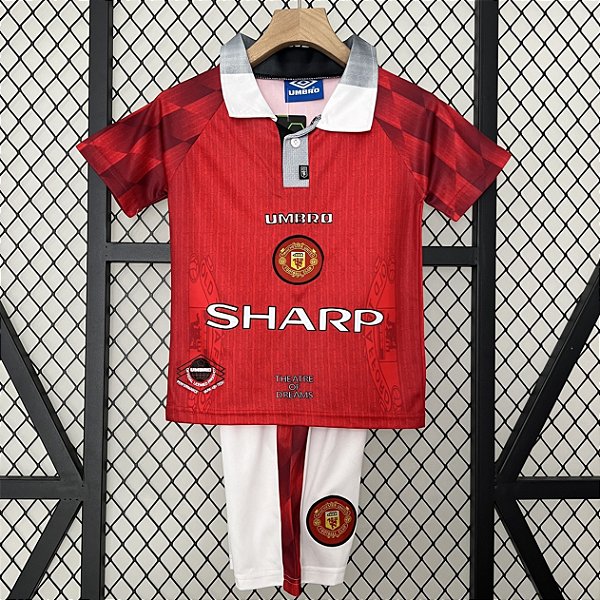 Kit Infantil Manchester United 1 Retrô Camisa e Short 1996 / 1997