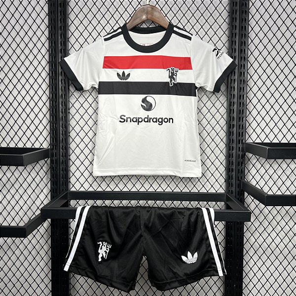 Novo Kit Infantil Manchester United 3 Camisa e Short  2024 / 2025
