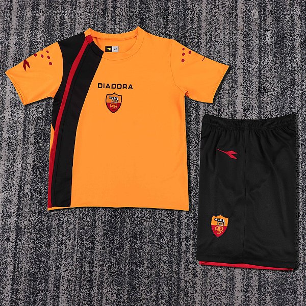 Kit Infantil Roma 1 Retrô Camisa e Short 2005 / 2006