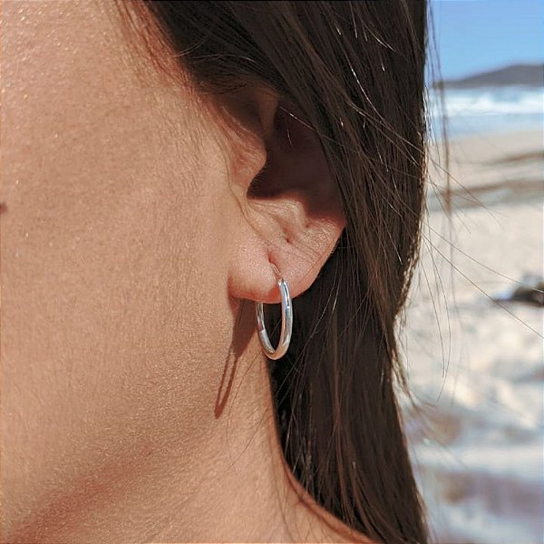 Brinco Argola de Prata Lisa Fio Redondo 18mm