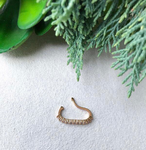 FALSO EAR HOOK ZIRCÔNIA GOLD