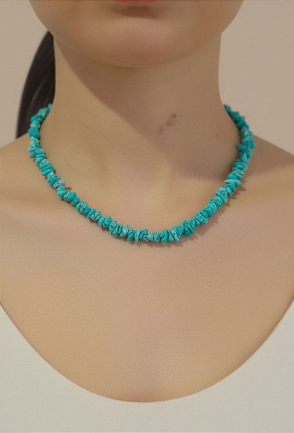 Colar de Cascalho Howlita Turquesa