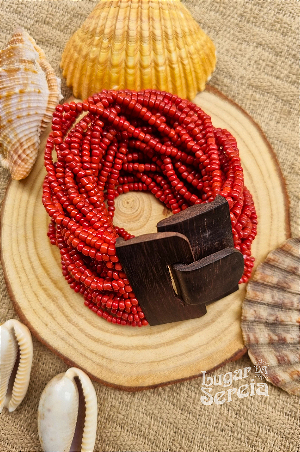 Pulseira Miçanga e Fecho de Madeira - Vermelho