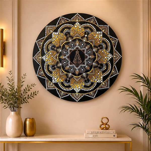 Mandala Nossa Senhora de Aparecida dourada