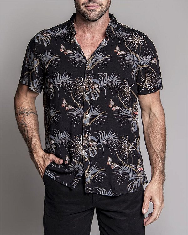 Camisa Floral Manga Curta Estampada - Outweb - Outlet de Roupas, Calçados e  Acessórios.