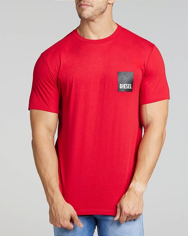 Camiseta Masculina Diesel Vermelho - Outweb - Outlet de Roupas, Calçados e  Acessórios.