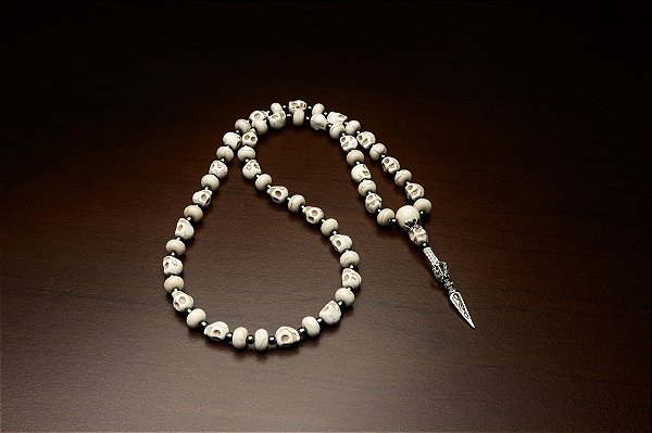 Japamala 54 Contas KAPALA e PHURBA Howlita Bege