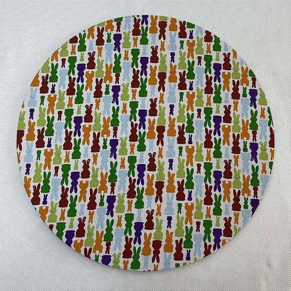 Capa para sousplat - Coelhos Coloridos /laranja