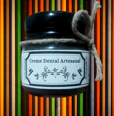 Pasta de Dente Sem Flúor Detox Natural Com Carvão Ativado Contra Tártaro Clareadora 40 ml
