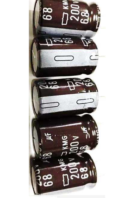 CAPACITOR ELETROLÍTICO 105° 68UF X 200V