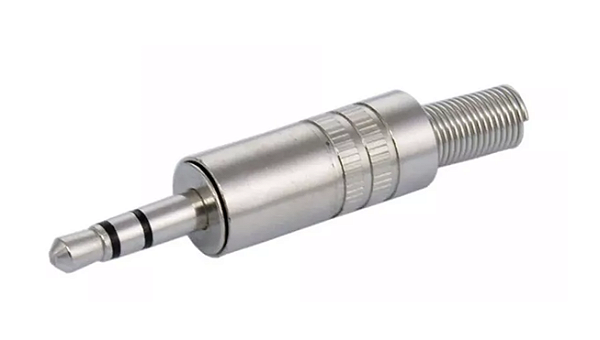 PLUG P2 STEREO DESMONTAVEL METÁLICO COM MOLA