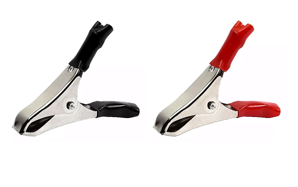 GARRA JACARÉ PEQUENA CLIP PARA BATERIA 10A 5CM VERMELHA E PRETA