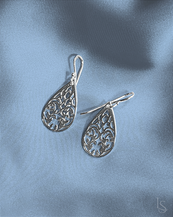 Brinco de Prata 950 Flores de Louro