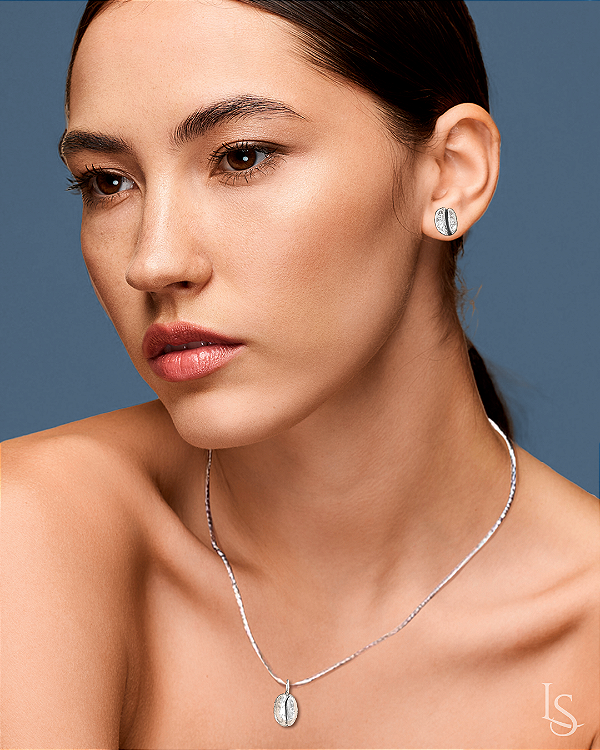 Brinco Grão de Café de prata 950 sistema pino e tarraxa