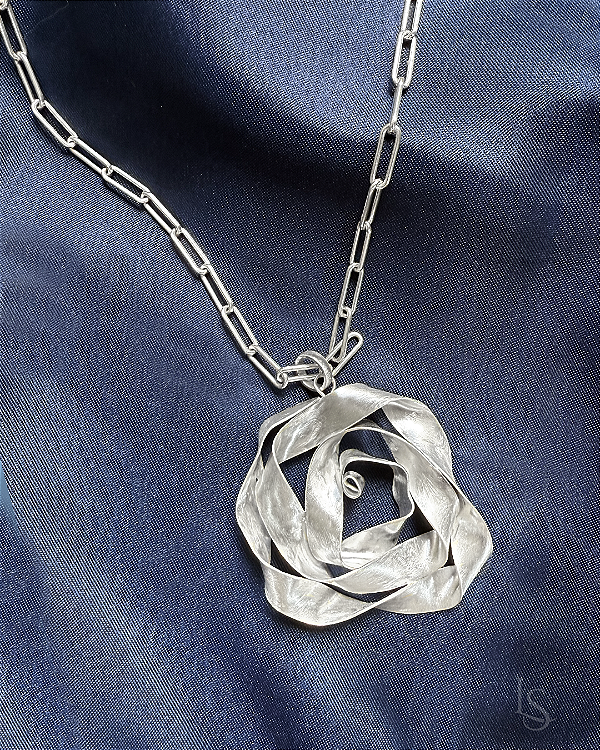 Pingente Rosa de Prata Pura - Fleur de Rose - Coleção Flores e Folhas