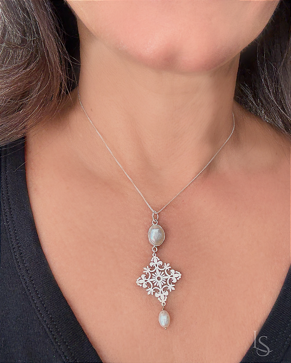 Colar Rendas do Tempo de Prata 950 e Perola de Água Doce