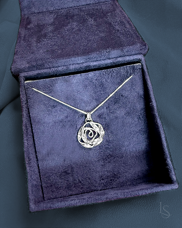 Rosa Mini - Pingente de Prata Pura