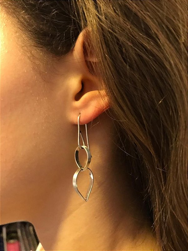 Brinco de Prata 950 - Gota dupla sistema anzol