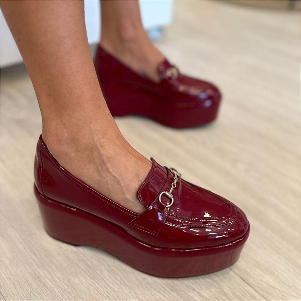 MOCASSIM PLATAFORMA VERNIZ AMELIE CEREJA