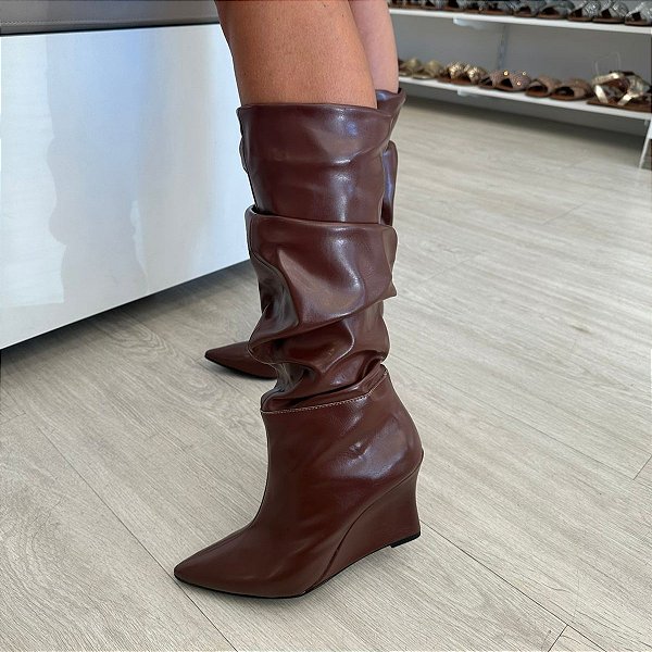 Bota cano médio Slouchy Bianca marrom