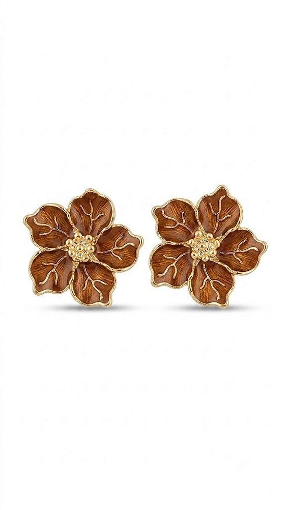 Brinco Flor Esmaltado e Resinado Marrom – Banhado a Ouro 18k