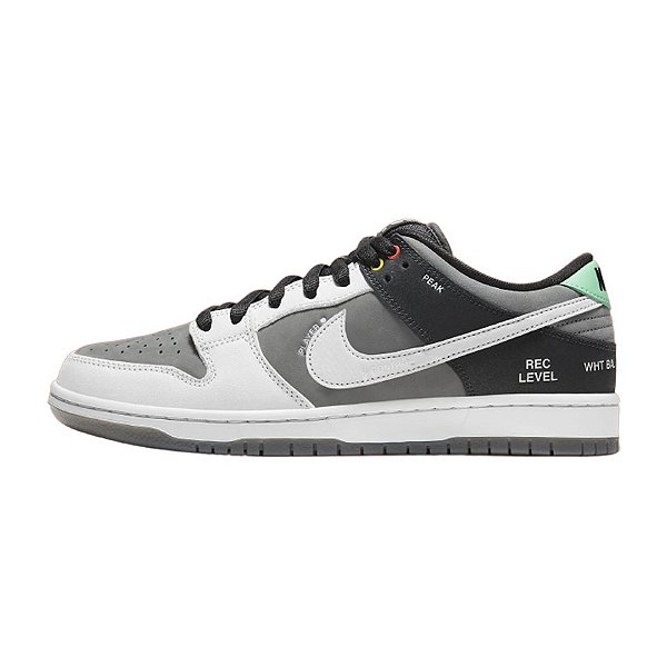 Nike SB Dunk Low VX1000